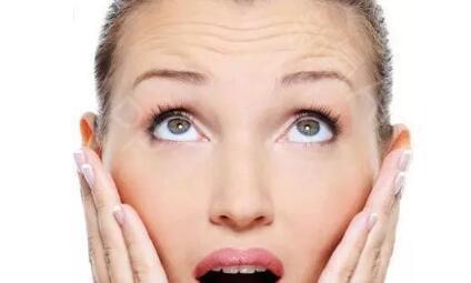 抬头纹 2025 超声刀翻车实录：做完反而更深？这 2 类人慎选！美蒂芳华医美诊所助你抗衰